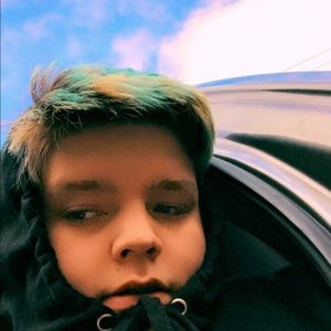 Meet your Posher, Christopher